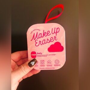 MakeUp Eraser Pink Cloud Makeup Remover